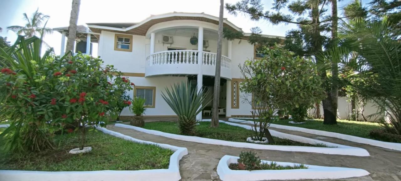 Tichi Villas - Diani Beach Εξωτερικό φωτογραφία